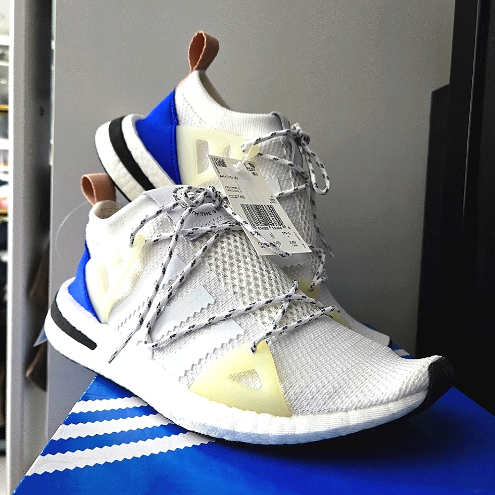 NWT Adidas Arkyn Sneakers Women 7.5